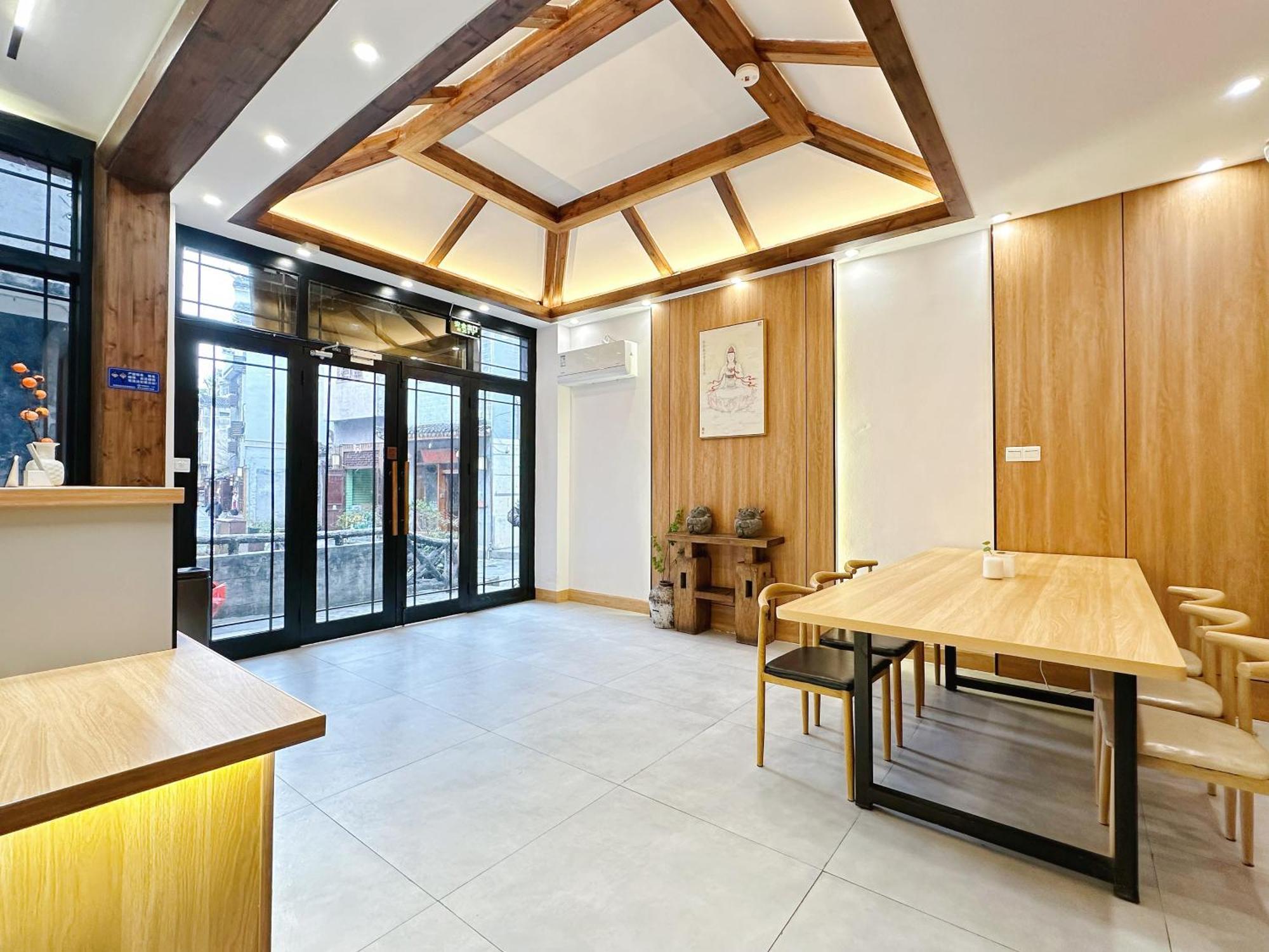 Hemu House Hotel เฟิ่งหวง ภายนอก รูปภาพ