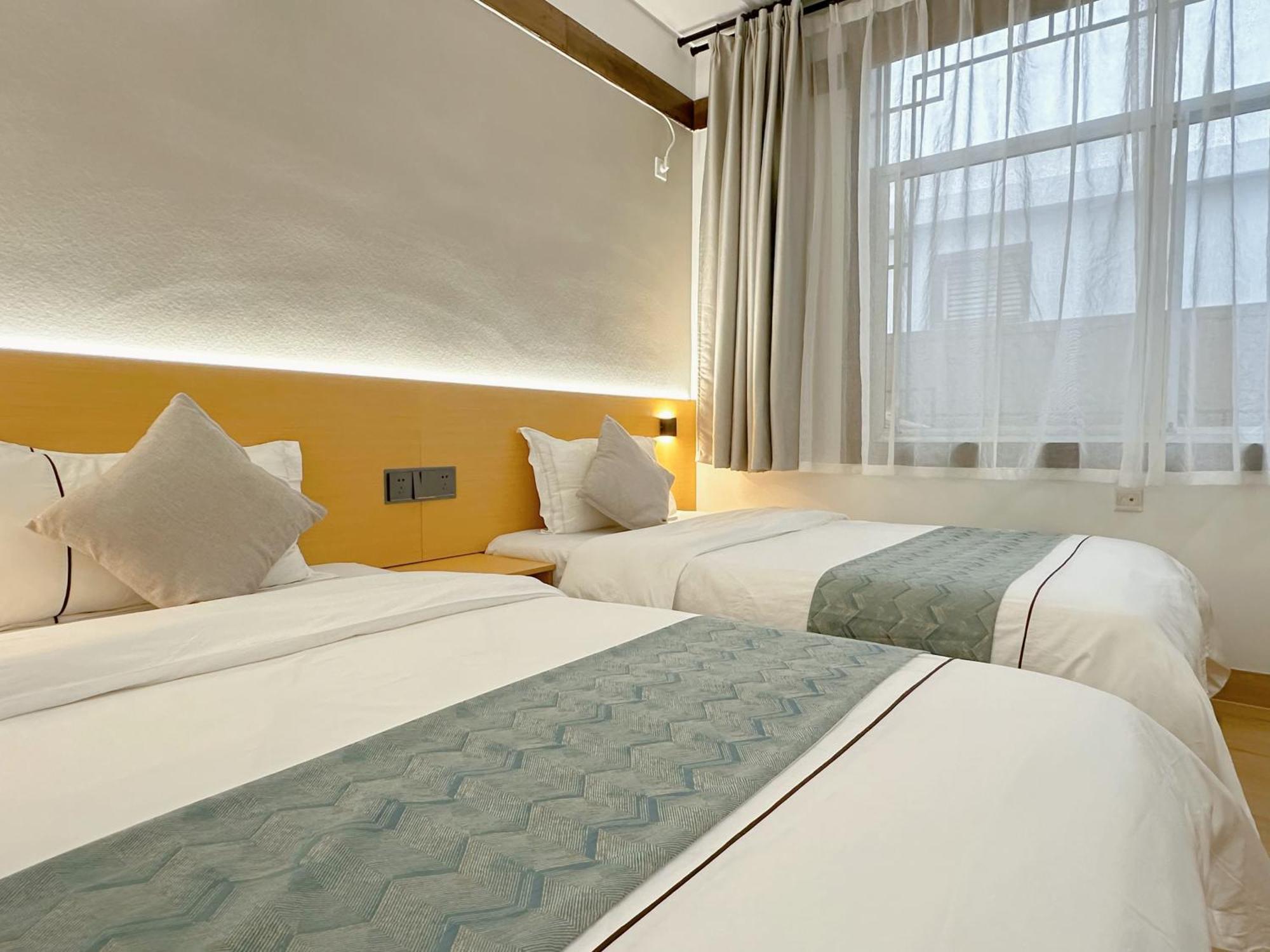 Hemu House Hotel เฟิ่งหวง ภายนอก รูปภาพ