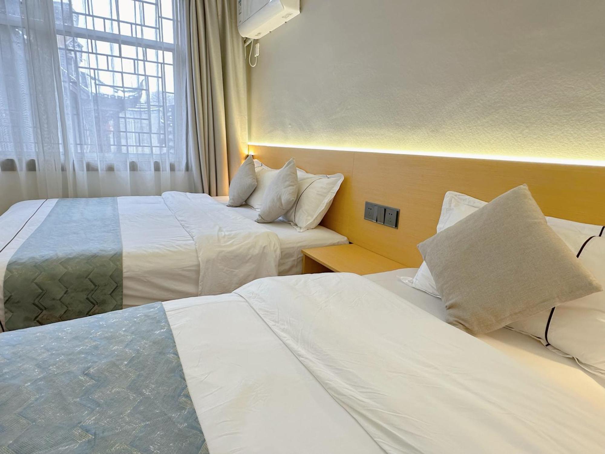 Hemu House Hotel เฟิ่งหวง ภายนอก รูปภาพ