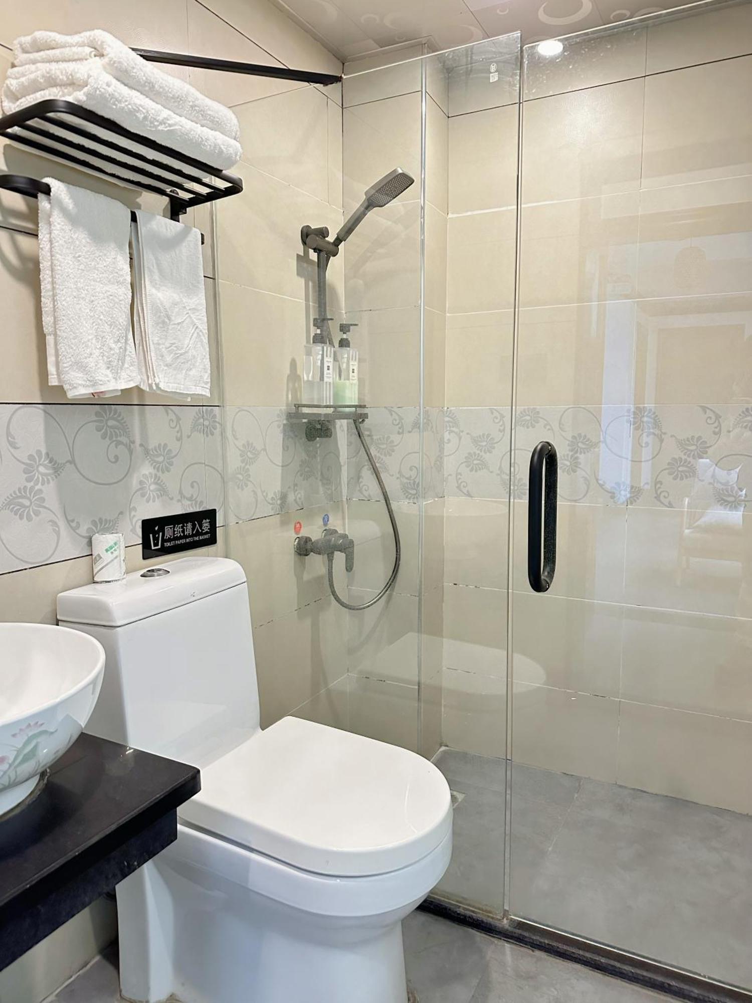 Hemu House Hotel เฟิ่งหวง ภายนอก รูปภาพ