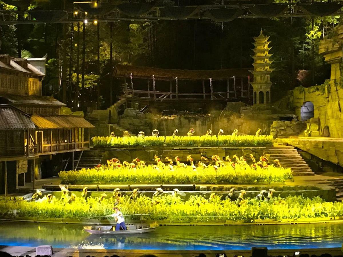Hemu House Hotel เฟิ่งหวง ภายนอก รูปภาพ